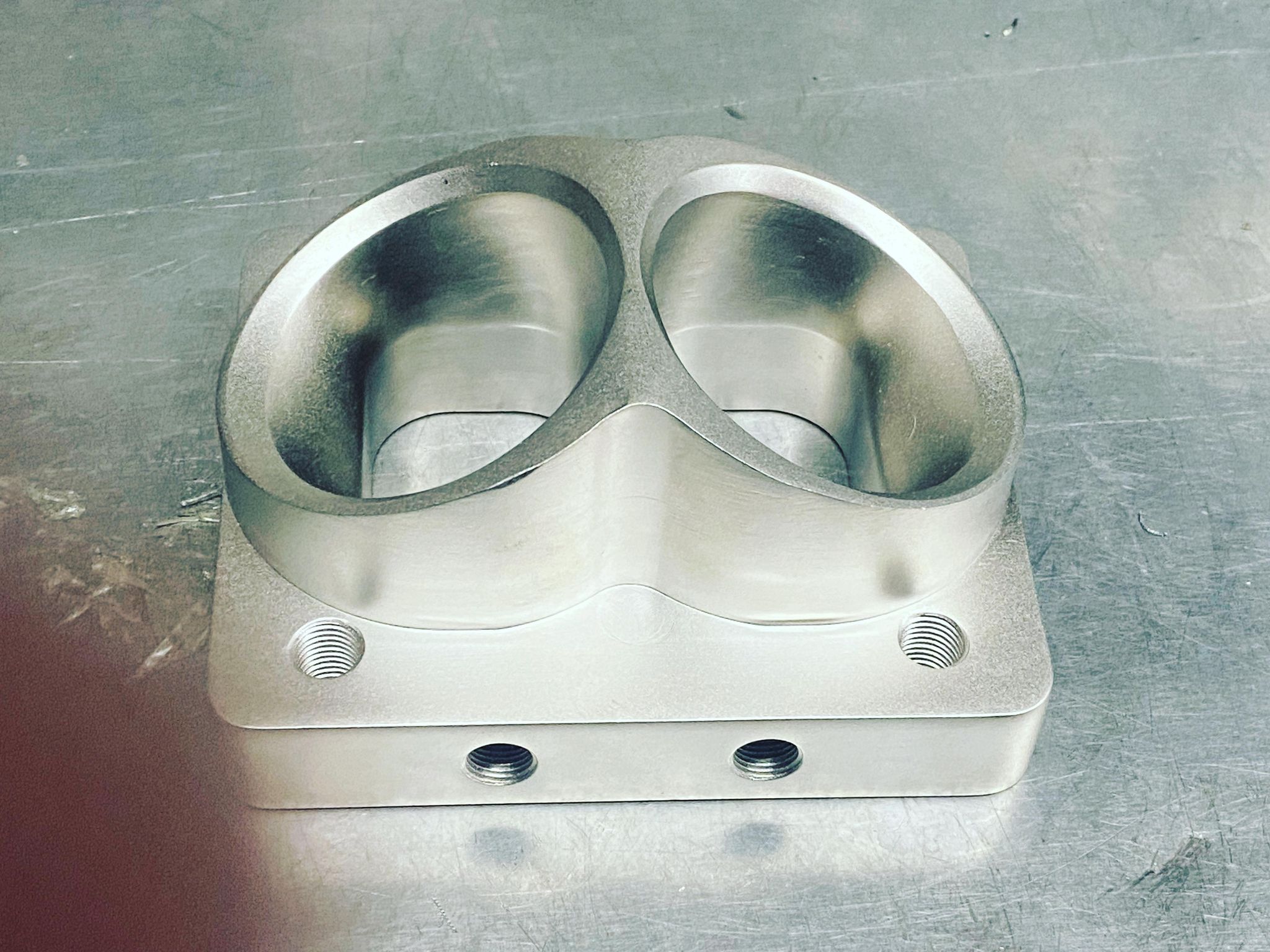 T4 DIVIDED COLLECTOR FLANGE